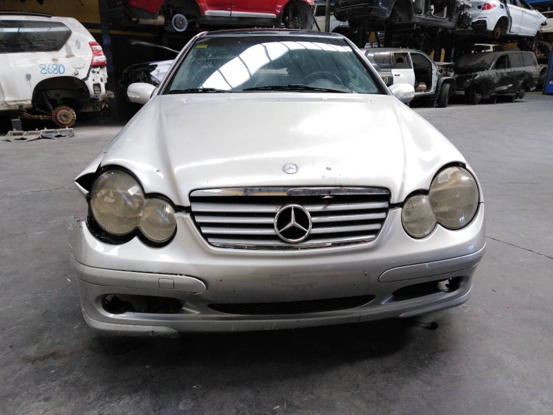 mercedes-benz clase c (w203) sportcoupe del año 2001