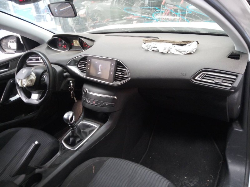 peugeot 308 del año 2016