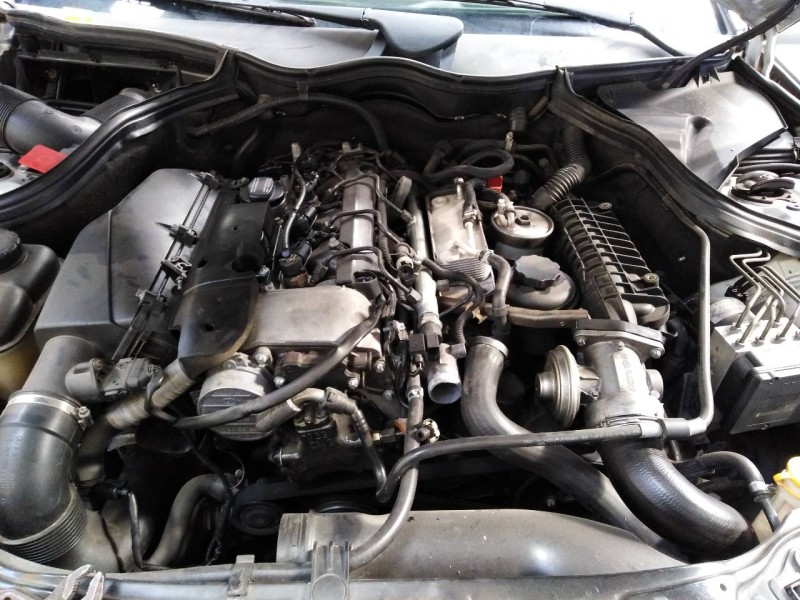 mercedes-benz clase c (w203) sportcoupe del año 2001