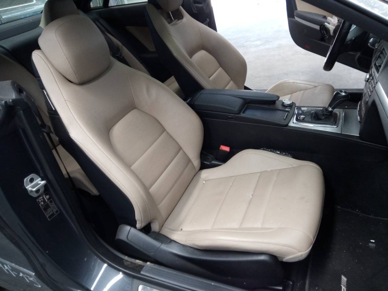 mercedes-benz clase clk (w207) coupe del año 2012