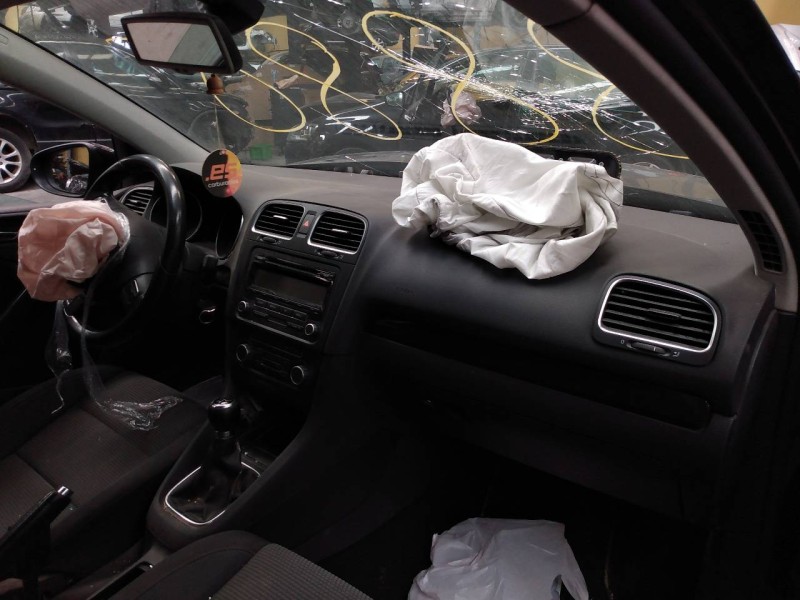 volkswagen golf vi (5k1) del año 2012