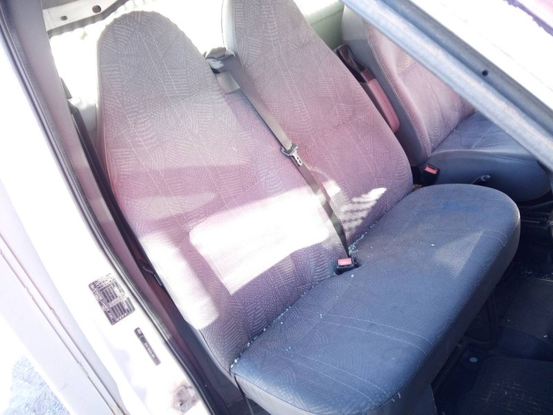 ford transit mod.2000 caja abierta del año 2002