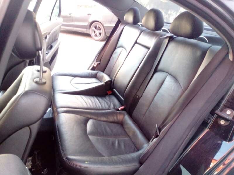 mercedes-benz clase e (w211) berlina del año 2005