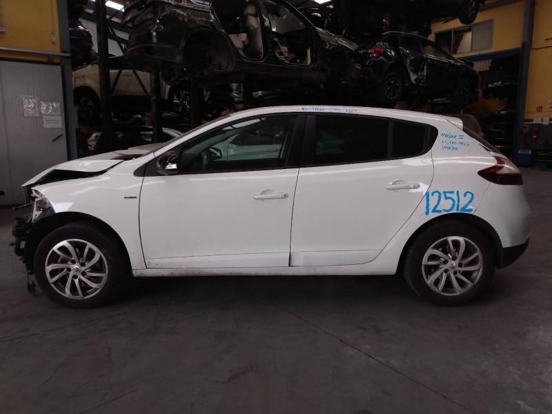 renault megane iii berlina 5 p del año 2015