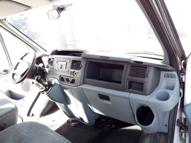 ford transit combi ´06 del año 2010