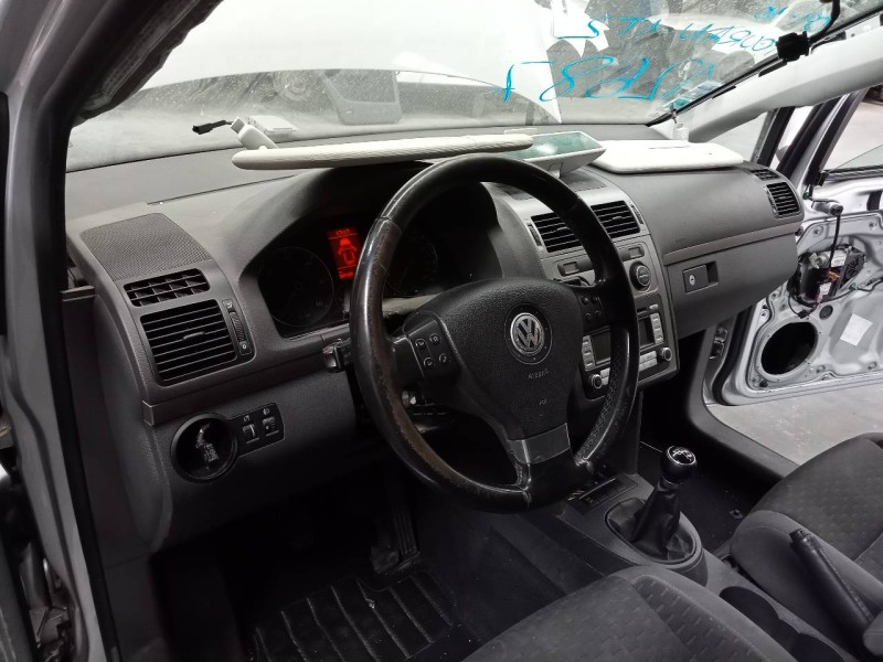 volkswagen touran (1t2) del año 2007