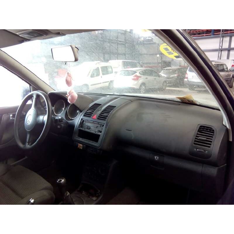 volkswagen polo berlina (6n2) del año 2001