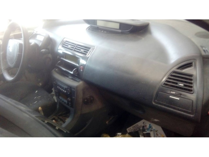 citroën c4 berlina del año 2006