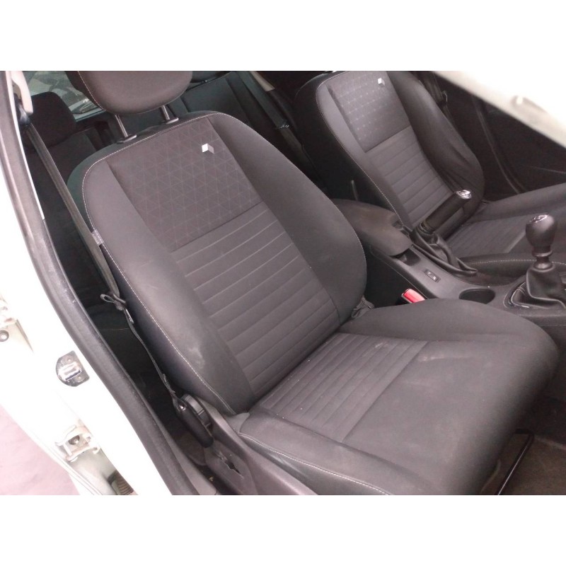 renault megane iii berlina 5 p del año 2015