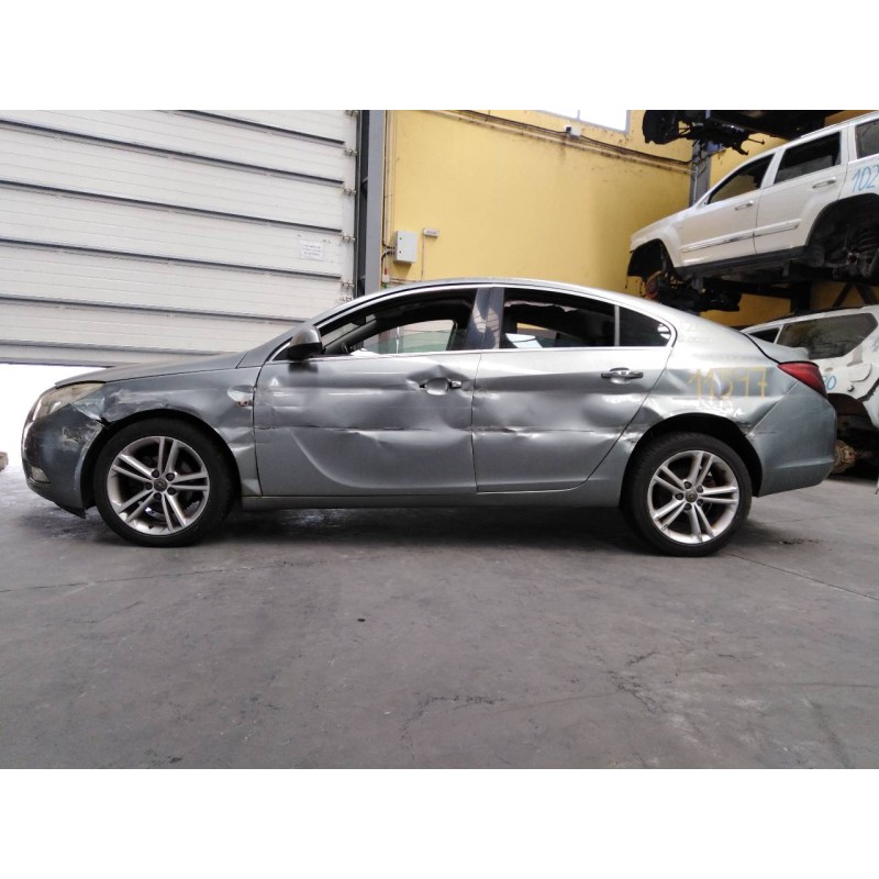 opel insignia berlina del año 2013