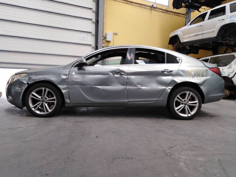 opel insignia berlina del año 2013