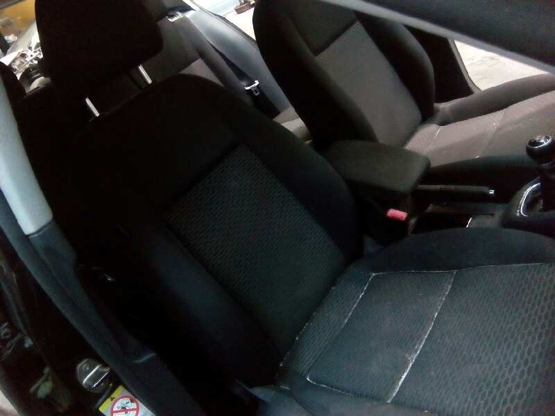 volkswagen golf vi (5k1) del año 2012