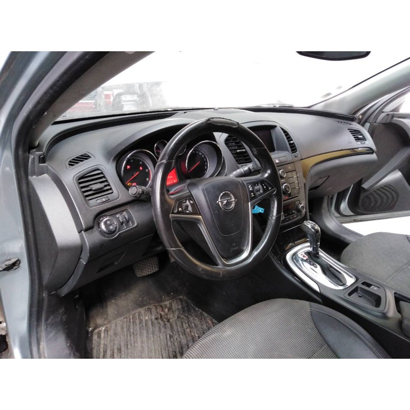 opel insignia berlina del año 2013