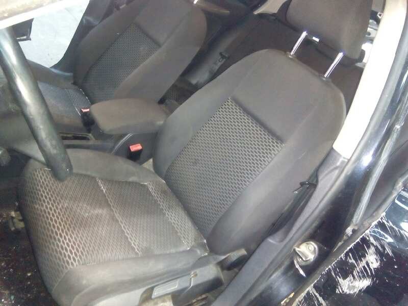 volkswagen golf vi (5k1) del año 2012