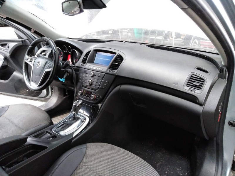 opel insignia berlina del año 2013