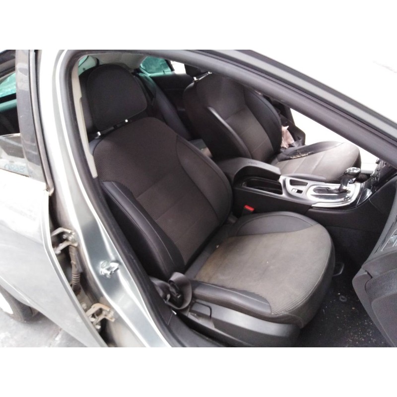 opel insignia berlina del año 2013