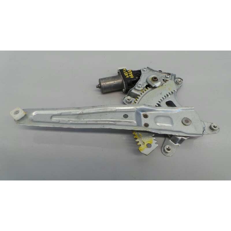 Recambio de elevalunas trasero izquierdo para suzuki sx4 gle referencia OEM IAM 8356061M00 2621005670 