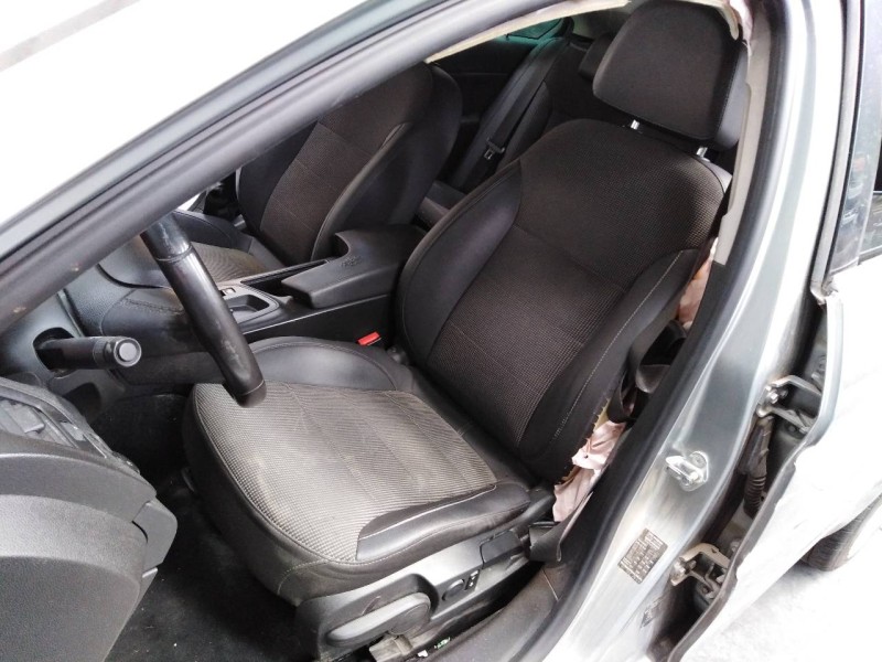 opel insignia berlina del año 2013