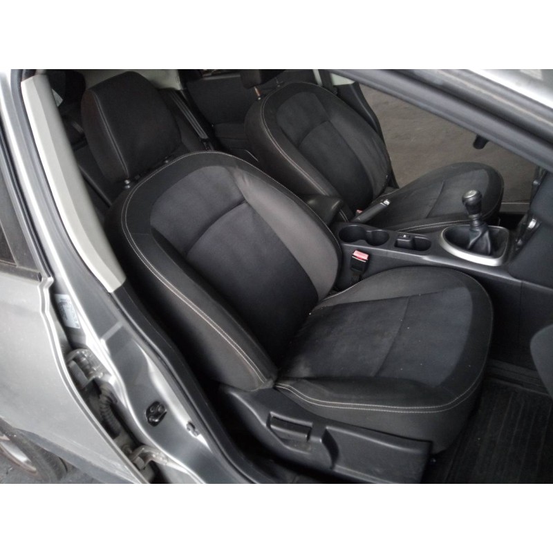 nissan qashqai (j10) del año 2012