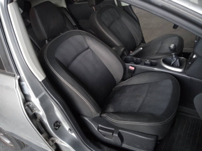 nissan qashqai (j10) del año 2012