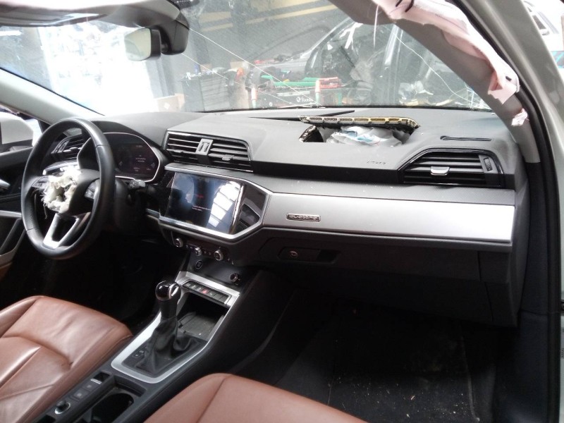 audi q3 sportback (f3n) del año 2022