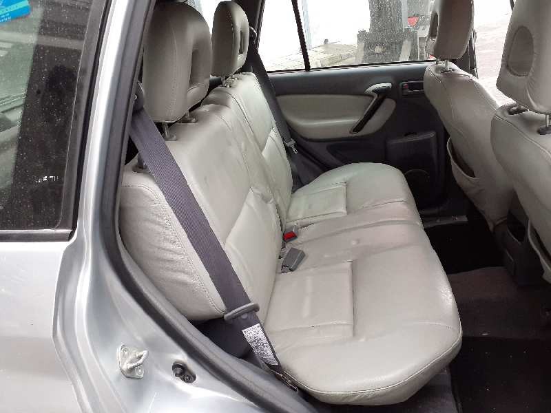 toyota rav 4 (a2) del año 2003
