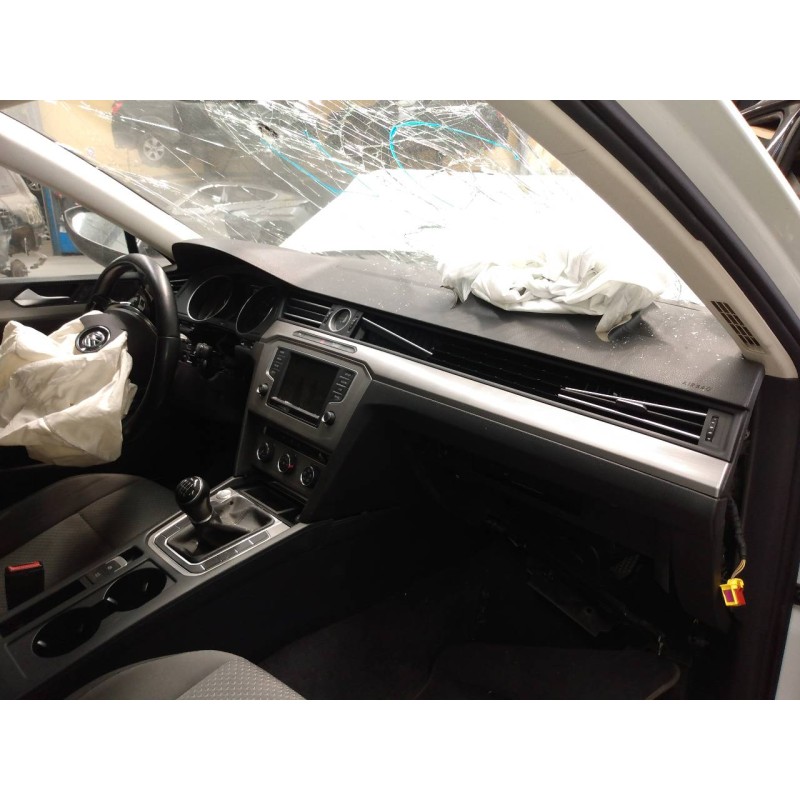 volkswagen passat lim. (3g2) del año 2015