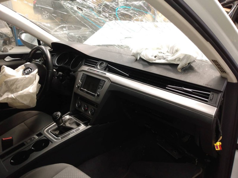 volkswagen passat lim. (3g2) del año 2015