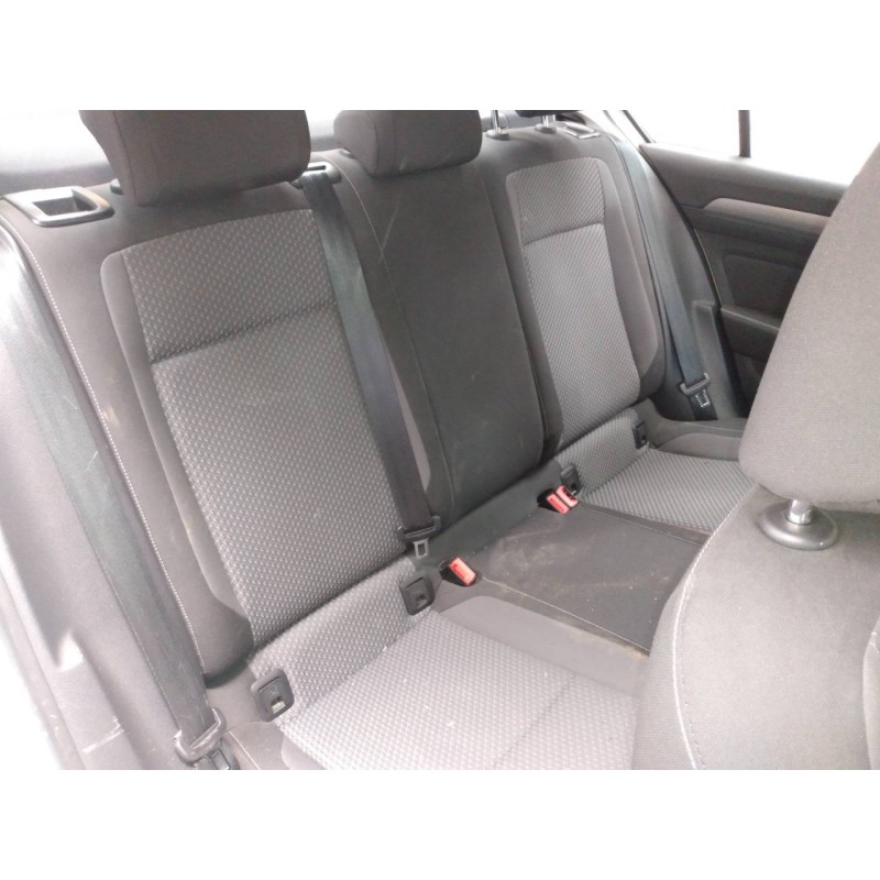 volkswagen passat lim. (3g2) del año 2015