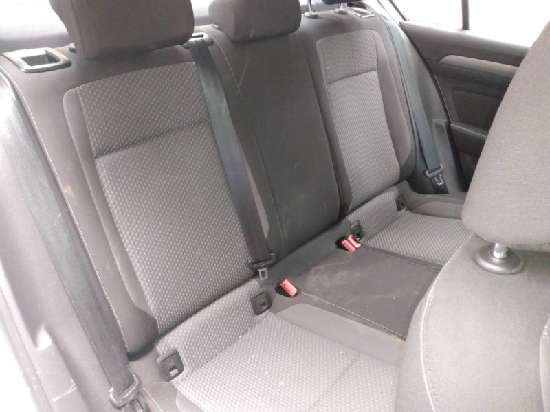 volkswagen passat lim. (3g2) del año 2015