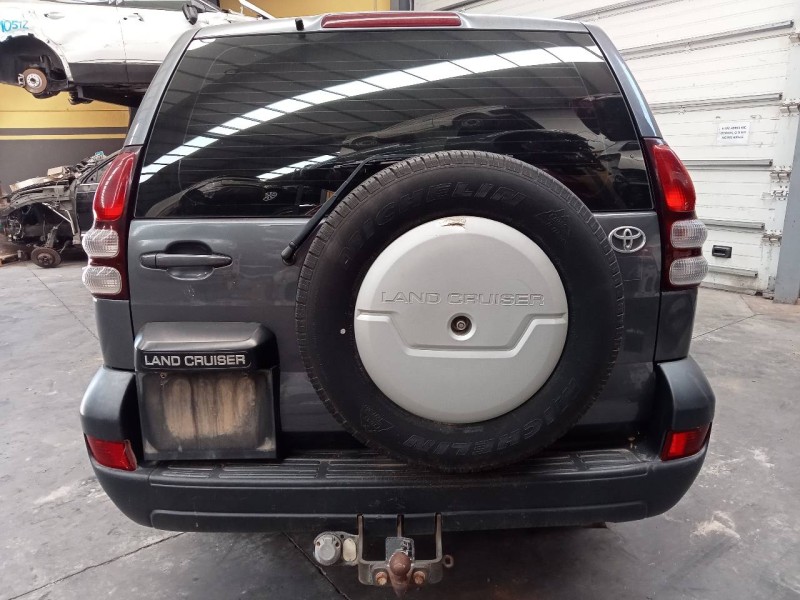 toyota land cruiser (j12) del año 2006