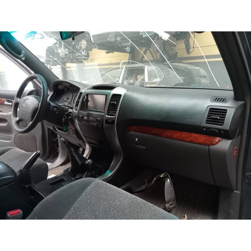 toyota land cruiser (j12) del año 2006