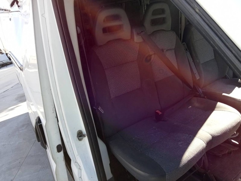 peugeot boxer caja cerr. techo elevado (bat.4035)(333/335)(2007 =>) del año 2011