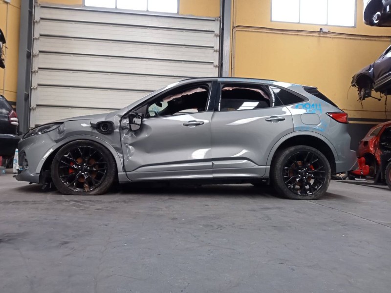 ford kuga del año 2023