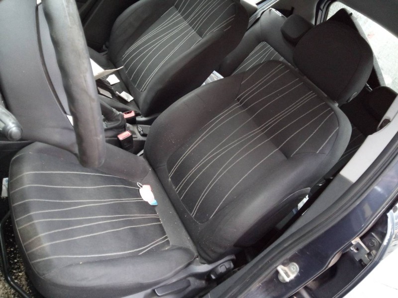 opel corsa d del año 2008