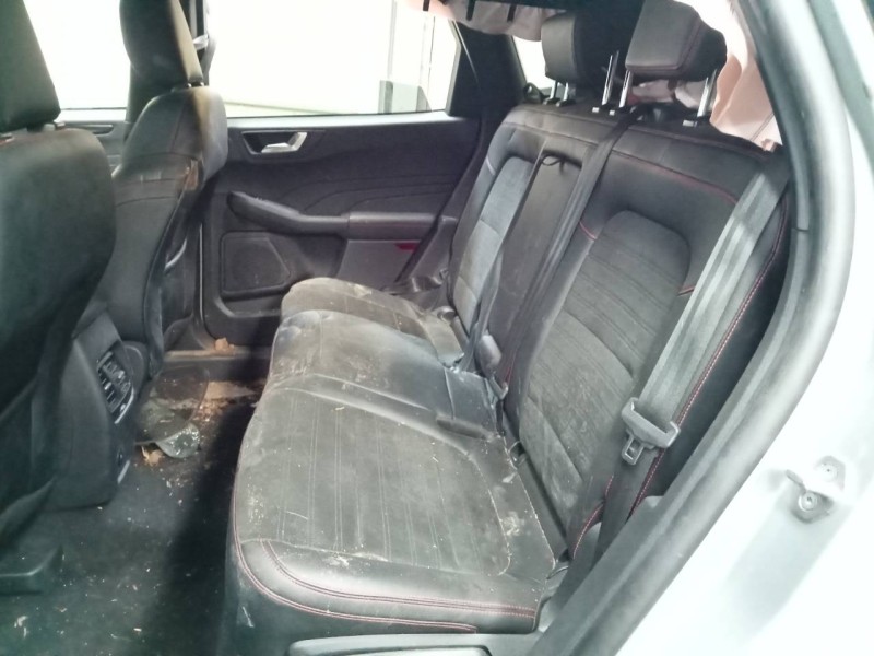 ford kuga del año 2023