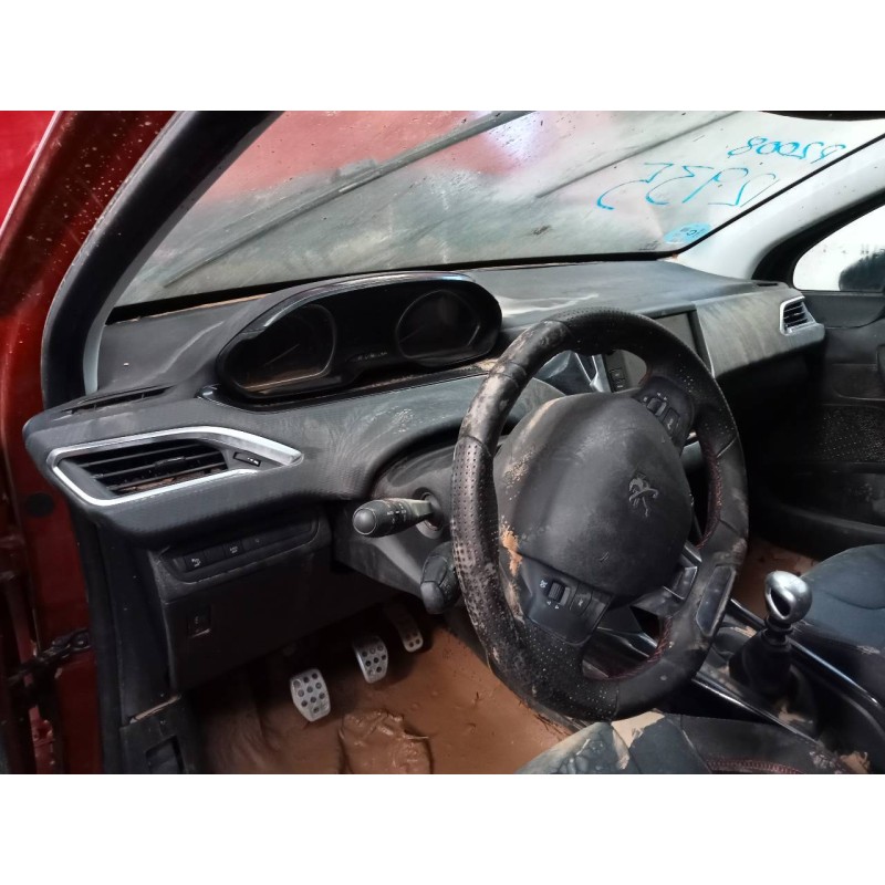 peugeot 2008 (--.2013) del año 2018