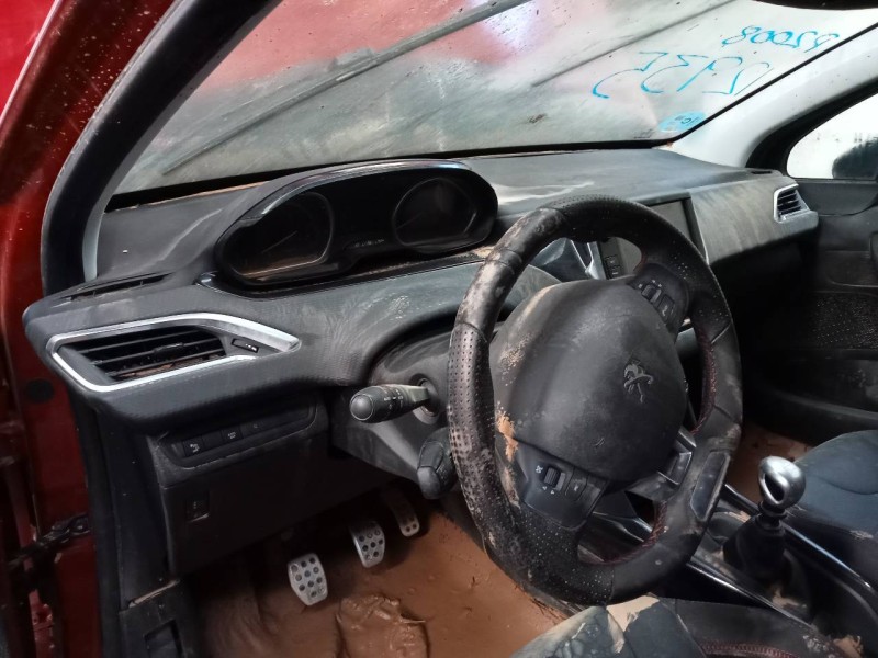 peugeot 2008 (--.2013) del año 2018