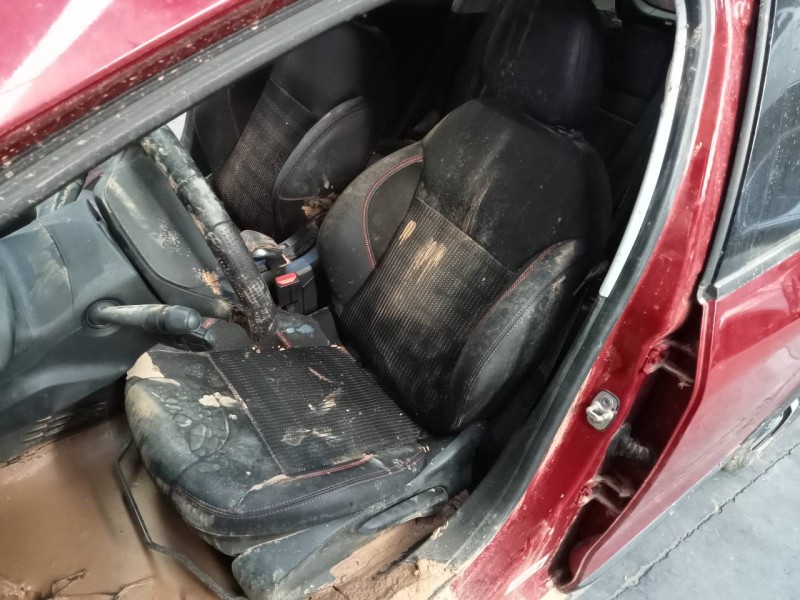 peugeot 2008 (--.2013) del año 2018