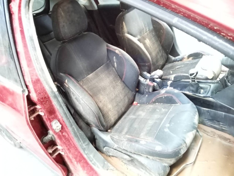 peugeot 2008 (--.2013) del año 2018