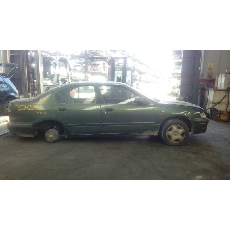 nissan primera berlina (p11) del año 1996