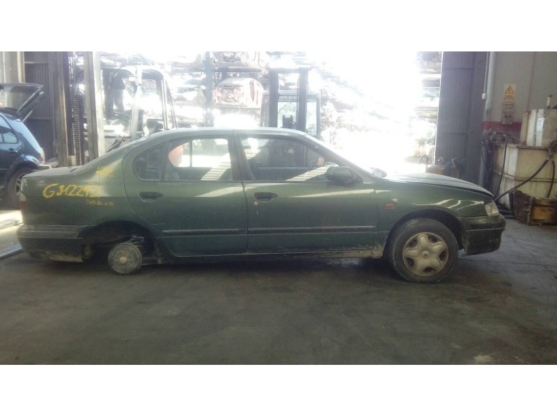 nissan primera berlina (p11) del año 1996