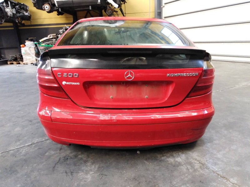 mercedes-benz clase c (w203) sportcoupe del año 2001