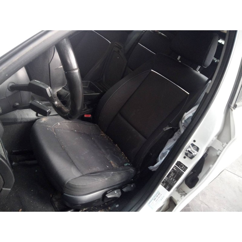 bmw serie 1 berlina (e81/e87) del año 2008