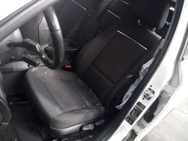 bmw serie 1 berlina (e81/e87) del año 2008