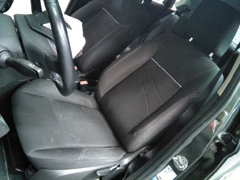 ford fiesta (ccn) del año 2015