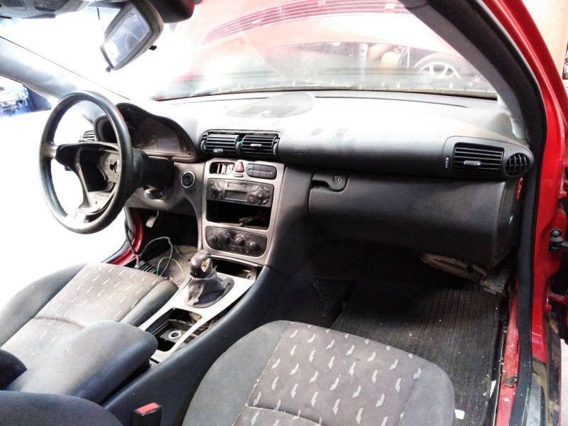 mercedes-benz clase c (w203) sportcoupe del año 2001