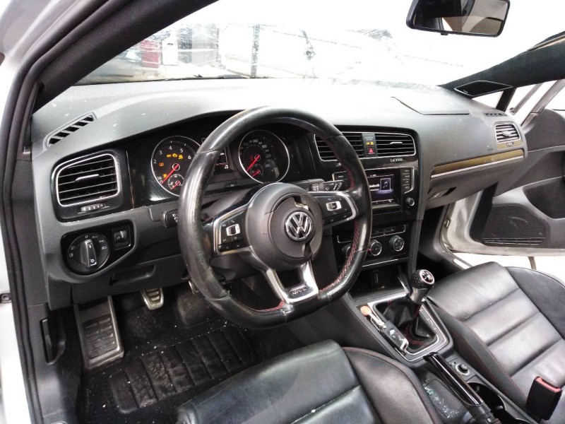 volkswagen golf vii lim. del año 2015