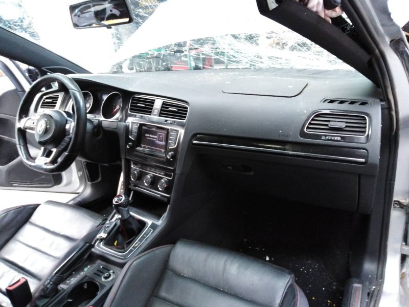 volkswagen golf vii lim. del año 2015