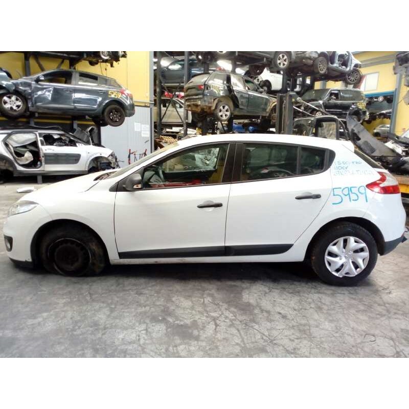 renault megane iii berlina 5 p del año 2012